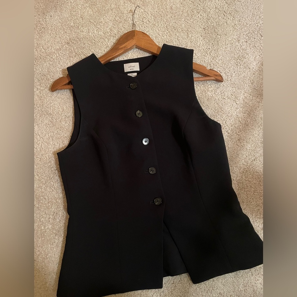 Aritzia Black Button-Up Tank Top